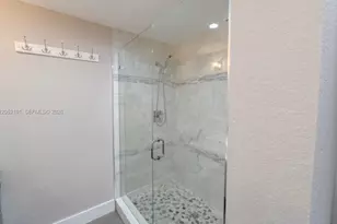 1120 S 28th Ave, Hollywood, FL 33020 - Photo 22