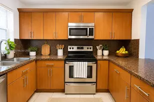 1750 W 46th St, Hialeah, FL 33012 - Photo 10