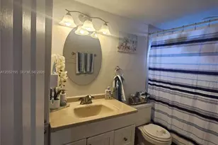 1750 W 46th St, Hialeah, FL 33012 - Photo 14