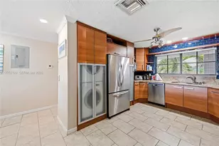 801 Palm Trail, Delray Beach, FL 33483 - Photo 10