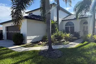 1920 NW 182nd Terrace, Pembroke Pines, FL 33029 - Photo 2