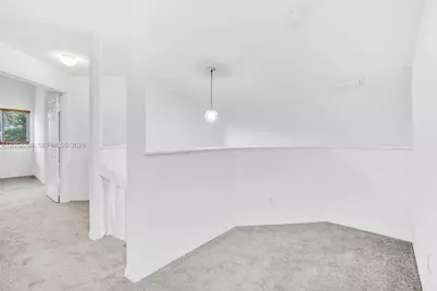 1637 SW 156th Av, Pembroke Pines, FL 33027 - Photo 12