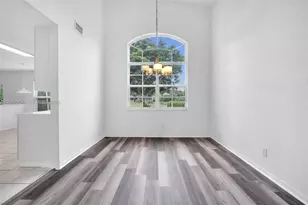 1637 SW 156th Ave, Pembroke Pines, FL 33027 - Photo 4