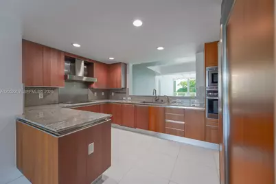 2627 S Bayshore Dr #604, Miami, FL 33133 - Photo 8