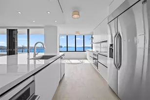 520 Brickell Key Dr, Miami, FL 33131 - Photo 2