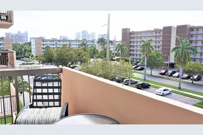 1301 NE 7th #405, Hallandale Beach, FL 33009 - Photo 10