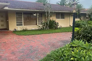 16120 E Troon Cir, Miami Lakes, FL 33014 - Photo 2