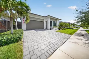 15226 SW 176th Ln, Miami, FL 33187 - Photo 2
