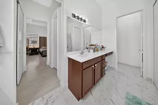 15226 SW 176th Ln, Miami, FL 33187 - Photo 10
