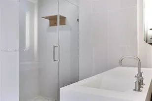 3101 Bayshore Dr, Fort Lauderdale, FL 33304 - Photo 20