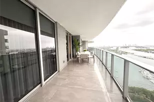 488 NE 18th St, Miami, FL 33132 - Photo 2