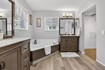 1311 Croton Ct, Weston, FL 33327 - Photo 34
