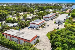609 NE 6th Ct, Boynton Beach, FL 33435 - Photo 6