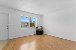 609 NE 6th Ct, Boynton Beach, FL 33435 - Photo 8