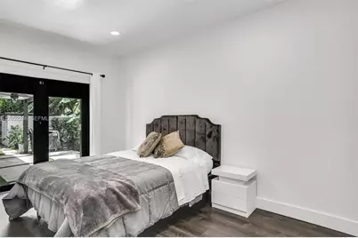 2484 SW 25th St, Miami, FL 33133 - Photo 34