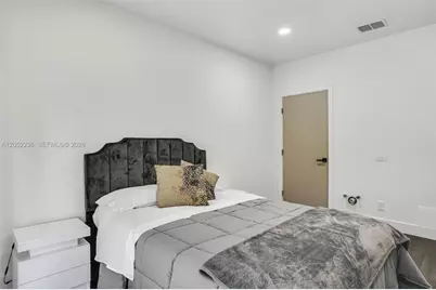 2484 SW 25th St, Miami, FL 33133 - Photo 36