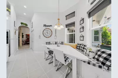 12307 NW 49th St, Coral Springs, FL 33076 - Photo 16