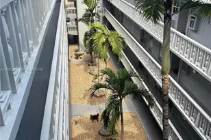 329 SE 3rd St, Hallandale Beach, FL 33009 - Photo 2