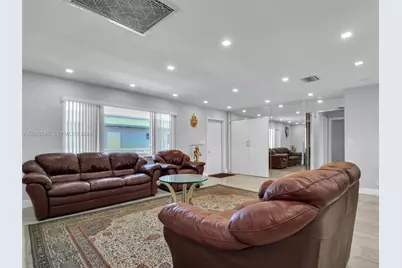329 SE 3rd St #502S, Hallandale Beach, FL 33009 - Photo 36