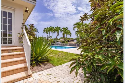 740 Jeronimo Dr, Coral Gables, FL 33146 - Photo 18