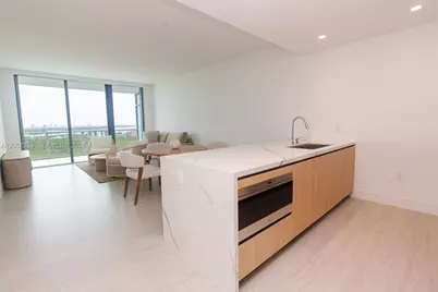 2411 Laguna Circle #1704, North Miami, FL 33181 - Photo 2