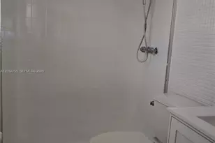 888 SW 62nd Ave, North Lauderdale, FL 33068 - Photo 20