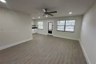 13255 SW 7th Ct, Pembroke Pines, FL 33027 - Photo 38