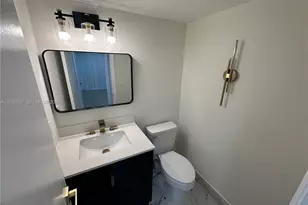 13255 SW 7th Ct, Pembroke Pines, FL 33027 - Photo 28