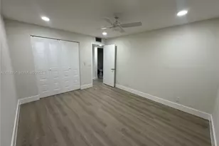 13255 SW 7th Ct, Pembroke Pines, FL 33027 - Photo 22