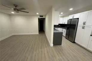 13255 SW 7th Ct, Pembroke Pines, FL 33027 - Photo 2
