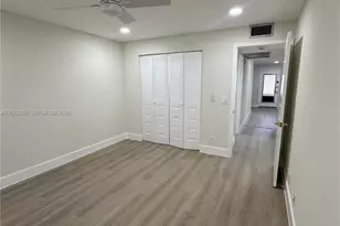 13255 SW 7th Ct, Pembroke Pines, FL 33027 - Photo 20
