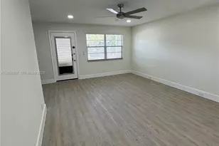 13255 SW 7th Ct, Pembroke Pines, FL 33027 - Photo 32