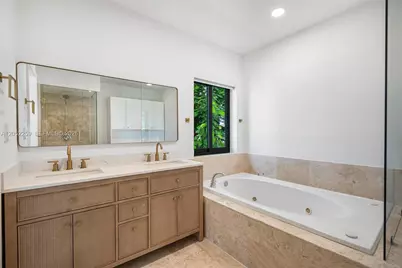 7810 Beachview Dr, North Bay Village, FL 33141 - Photo 18