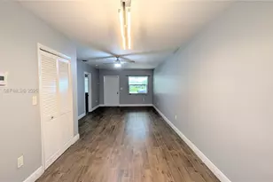 315 SE 23rd Ave, Pompano Beach, FL 33062 - Photo 10