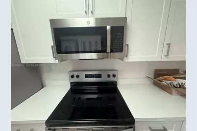 3553 Magellan Cir #317-1, Aventura, FL 33180 - Photo 4