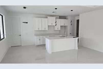 728 N Laplata Ave, Lehigh Acres, FL 33974 - Photo 12