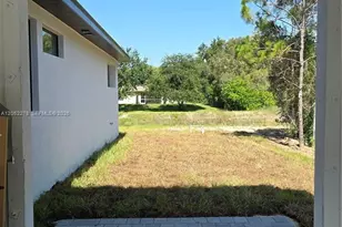 728 N Laplata Ave, Lehigh Acres, FL 33974 - Photo 4