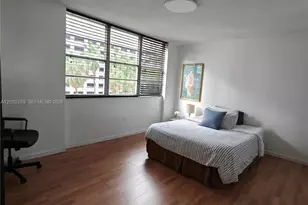 825 Brickell Bay Dr, Miami, FL 33131 - Photo 20