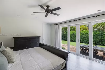 583 W 49th St, Miami Beach, FL 33140 - Photo 8