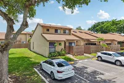 2112 SW 81st Way, Davie, FL 33324 - Photo 48