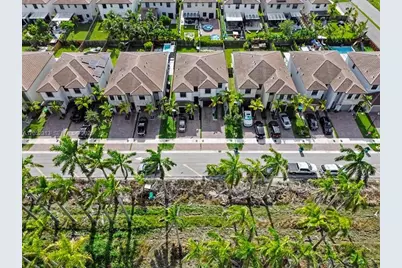 25545 SW 109th Ave, Homestead, FL 33032 - Photo 4