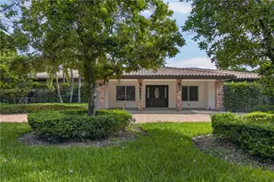 10425 SW 62nd St, Miami, FL 33173 - Photo 4