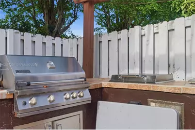 15799 NW 4th St, Pembroke Pines, FL 33028 - Photo 36