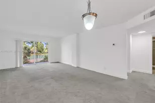 1100 NW 87th Ave, Coral Springs, FL 33071 - Photo 10