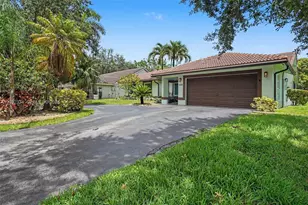 5085 NW 96th Way, Coral Springs, FL 33076 - Photo 4