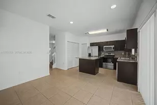 1668 SE 30th St, Homestead, FL 33035 - Photo 12