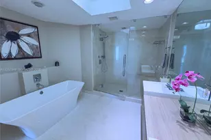 17111 Biscayne Blvd, North Miami Beach, FL 33160 - Photo 20