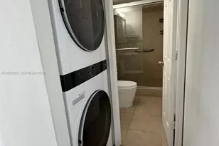 600 NE 36th St, Miami, FL 33137 - Photo 8
