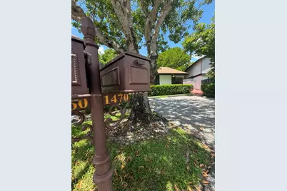 1470 Flamingo Ct, Pembroke Pines, FL 33026 - Photo 2