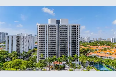 3598 Yacht Club Dr #601+DEN, Aventura, FL 33180 - Photo 52